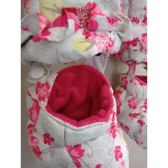 Bambino Piccolo Floral Snow Suit Detachable Mittens and Booties Size 3-6 M - Picture 6 of 12